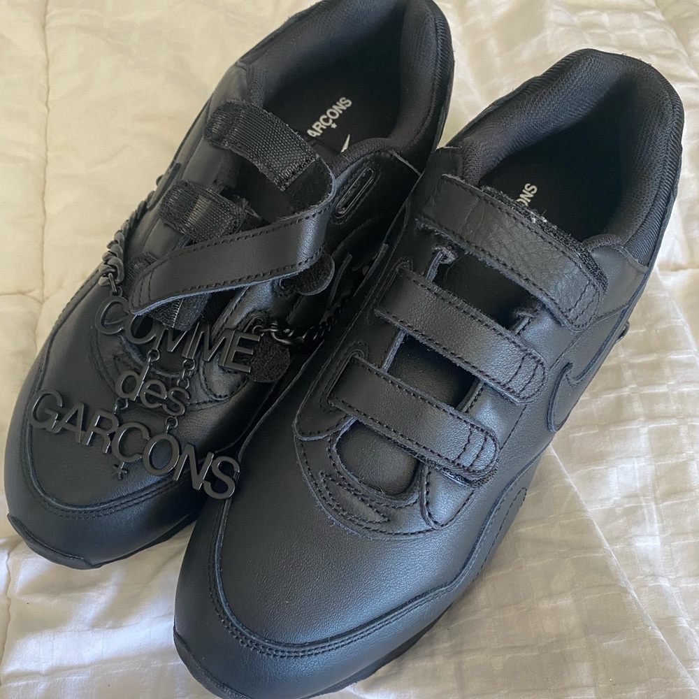 RARE NIKE X CDG OUTBURST SNEAKERS